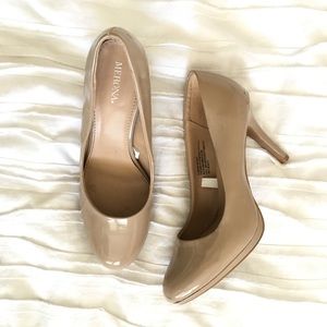 Nude heel